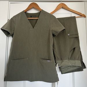 FIGS olive green set